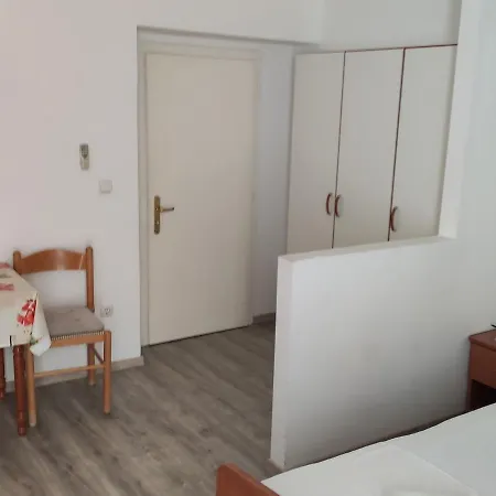 Apartment Ivo Makarska