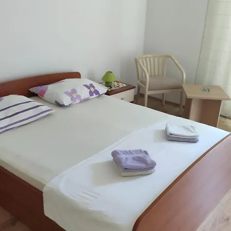 Apartment Ivo
