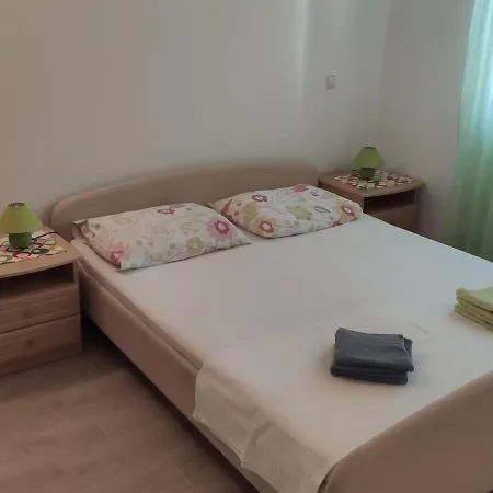 Ivo Apartment *