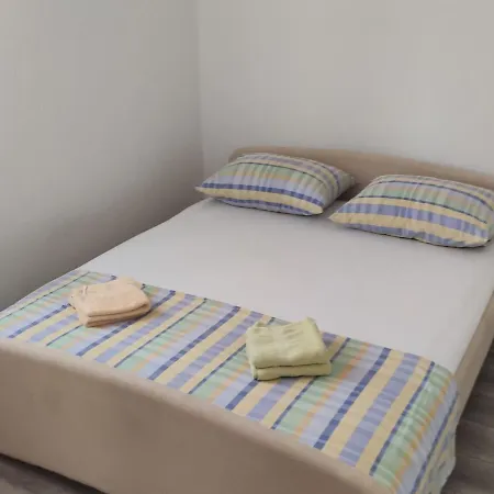 Ivo Apartment *