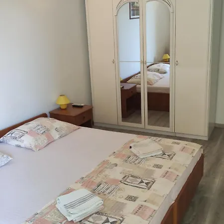 Apartment Ivo Makarska